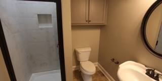 4 Bed/4 Bath Available! Gallery 9