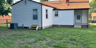 Recently updated spacious 2 bedroom with flex space and fenced backyard Gallery 3