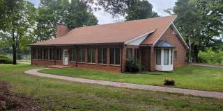Home for Rent in Pilot Mountain Gallery 1