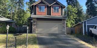 Beautiful Spanaway Home in Quiet Neighborhood Gallery 1