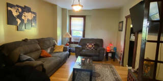 AVAILABLE AUGUST  - Traditional 3+ Bedroom Home Located in Mt. Washington! Gallery 5