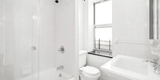 159 E 81st St Gallery 6