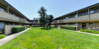 Olympus Park Apartment Homes Gallery 33