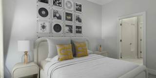 The Melrose Gallery 14