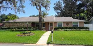 Beautiful 4-Bedroom Pool Home in Ormond Beach Lawn & Pool Care Included! Gallery 1