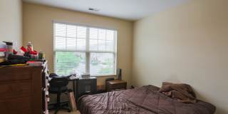 Application Pending--3 bedroom townhome just minutes from Duke!! Located in the popular Thompson Ridge Community! Gallery 10