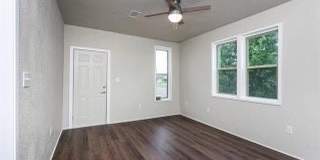 2412 Texas 42 Gallery 6