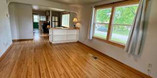 Stunning 3 Bed / 2 Bath Home on 10th Street! Gallery 5