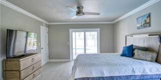 911 SW 3rd Avenue Gallery 24