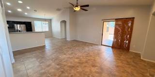 *NEW* Custom Paint/*NO* Carpet 3 BD/2 Bath Spacious Surprise Home! Gallery 3