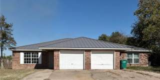 2103 W Roselawn Street Gallery 1