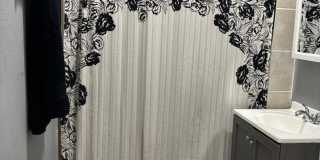 Cozy Little Italy Bungalow | Furnished - Mid-Term or Long-Term Lease Gallery 11