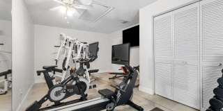 12842 Meadowbend Drive Gallery 27