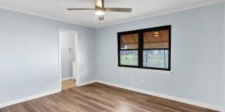 907 W Bridge Gallery 8