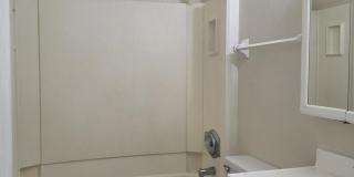 234 Bristol Court Gallery 11