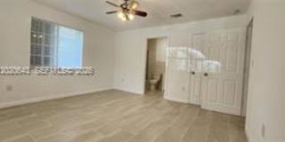 10380 Northwest 10th Avenue Gallery 14