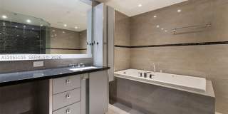 19216 Fisher Island Dr Gallery 30