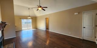 $1650 - 3 Bedroom 2 Bath Ranch Home Gallery 4