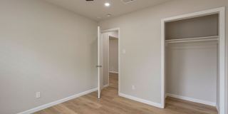 Stylishly Remodeled Home, Two Primary Suites and Unbeatable South Austin Location! Gallery 10