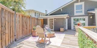 2751 HERSCHEL Street Gallery 26