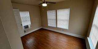 905 West Lynwood Avenue - 3 Gallery 17