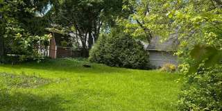 3 Bedrooms One Floor Ranch House with 2 car attached garage in Lyndhurst Gallery 44