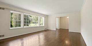 3 Bed 3 Bath - Potomac Falls Rambler - 2 Car Garage Gallery 5