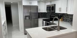 1660 Twelve Oaks Way Gallery 3