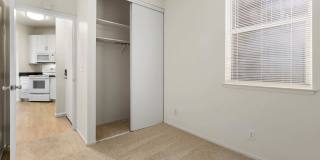 Riva Terra Apartments at Redwood Shores Gallery 9