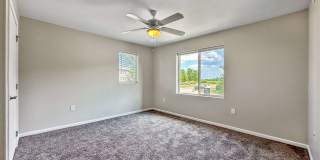 Capitol Grove Apartments Gallery 19