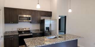Ten Acre Terrace 3 bedroom 2 bath home w/2 car garage Gallery 8
