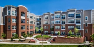 Radiant Fairfax Ridge Apartments Gallery 1