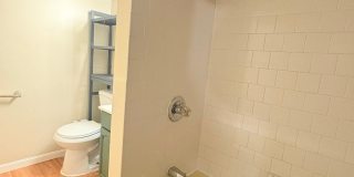 Lovely Hampden EOG 2bd/2ba Rowhome w CAC & W/D! Available now Gallery 7