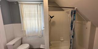 3 BR/ 2BA Central Gardens Bungalow Gallery 26