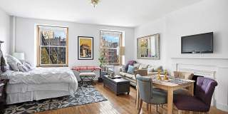 16 Abingdon Square Gallery 1