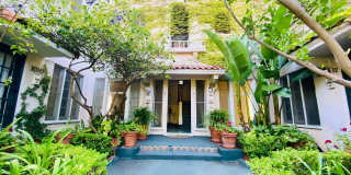 1002-1012½ N. Sweetzer Ave. Gallery 29