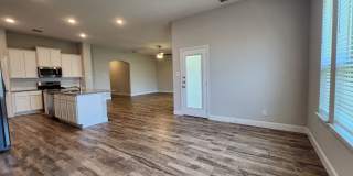 4/3/2 with office Near Gruene / Fridge Included / Loaded with Amenities / Large Backyard / CISD Gallery 6