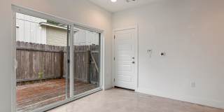Beautiful 2 bedroom, 1.5 bathroom home in East Austin!!! Gallery 6