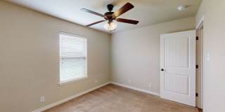 2 WEEKS FREE RENT + $1,895 ONE STORY 4 BEDROOM WITH 3 FULL BATHS Gallery 28