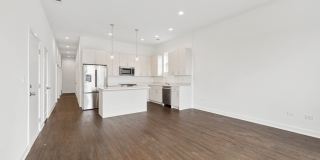 1952 W Ohio Street Gallery 7