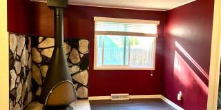 Spacious 4BR House in Edgewater Gallery 39