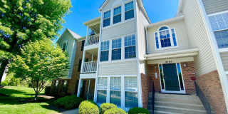 Charming 2 Bedroom/ 1 Bathroom Parkville Condo in Lovely Seven Courts Community Gallery 1