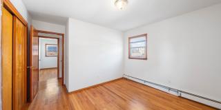 Large 3 Bedroom Apt + Private Office Space Gallery 26