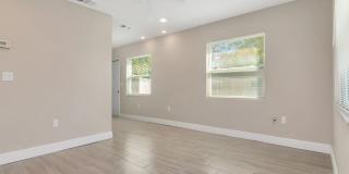 Stunning Newly Renovated 3-Bedroom, 2-Bath Duplex in Prime Bradenton Location! Gallery 1