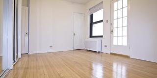5409 S. Blackstone Gallery 11