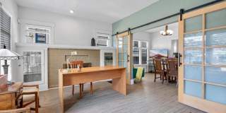 214 East Lynn Street Gallery 18
