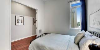 1417 W Chicago Avenue Gallery 12