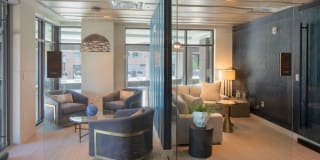 250 Mission Gallery 18