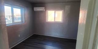 Newly renovated 2 bedroom House Gallery 8