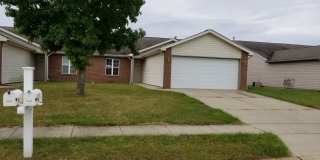 Spacious 3-Bedroom, 2-Bathroom Duplex with 2-Car Garage! Gallery 1